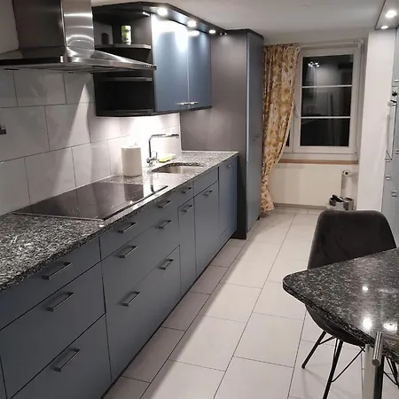 Lindas Schmidgasse 6 Zürih